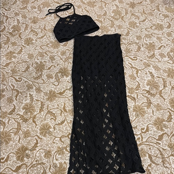 Reverse Fashion halter top, and long skirt. So trendy - Picture 1 of 2